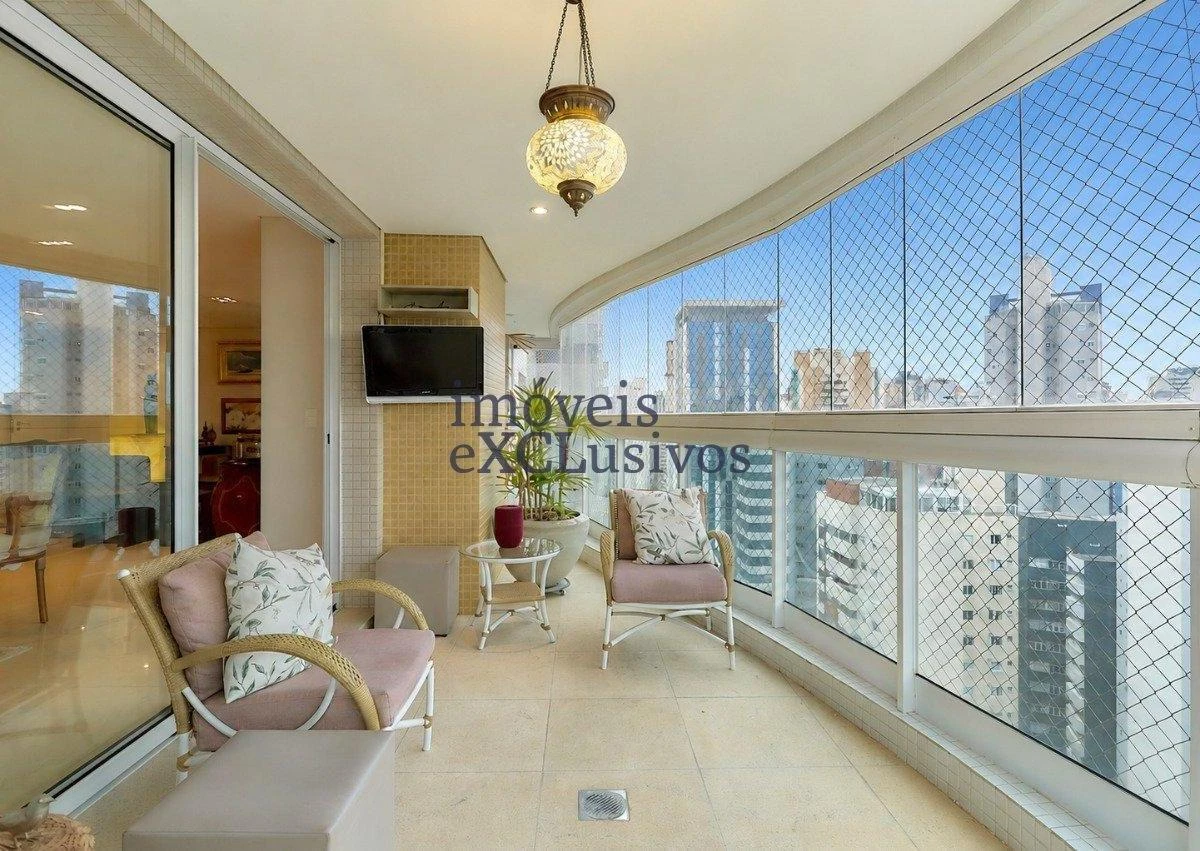 Furnished 240 m² apartment with 3 en-suites — photo 2