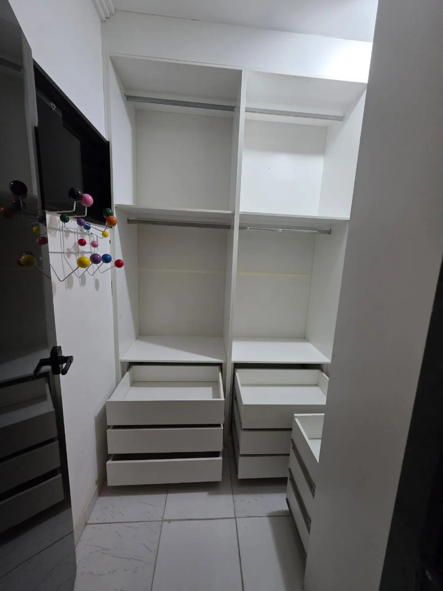 Балкон з грилем та 3 спальні: будинок 323 м² — photo 22