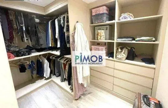 Apartamento mobiliado de 4 quartos com 5 banheiros e 157 m² — photo 21