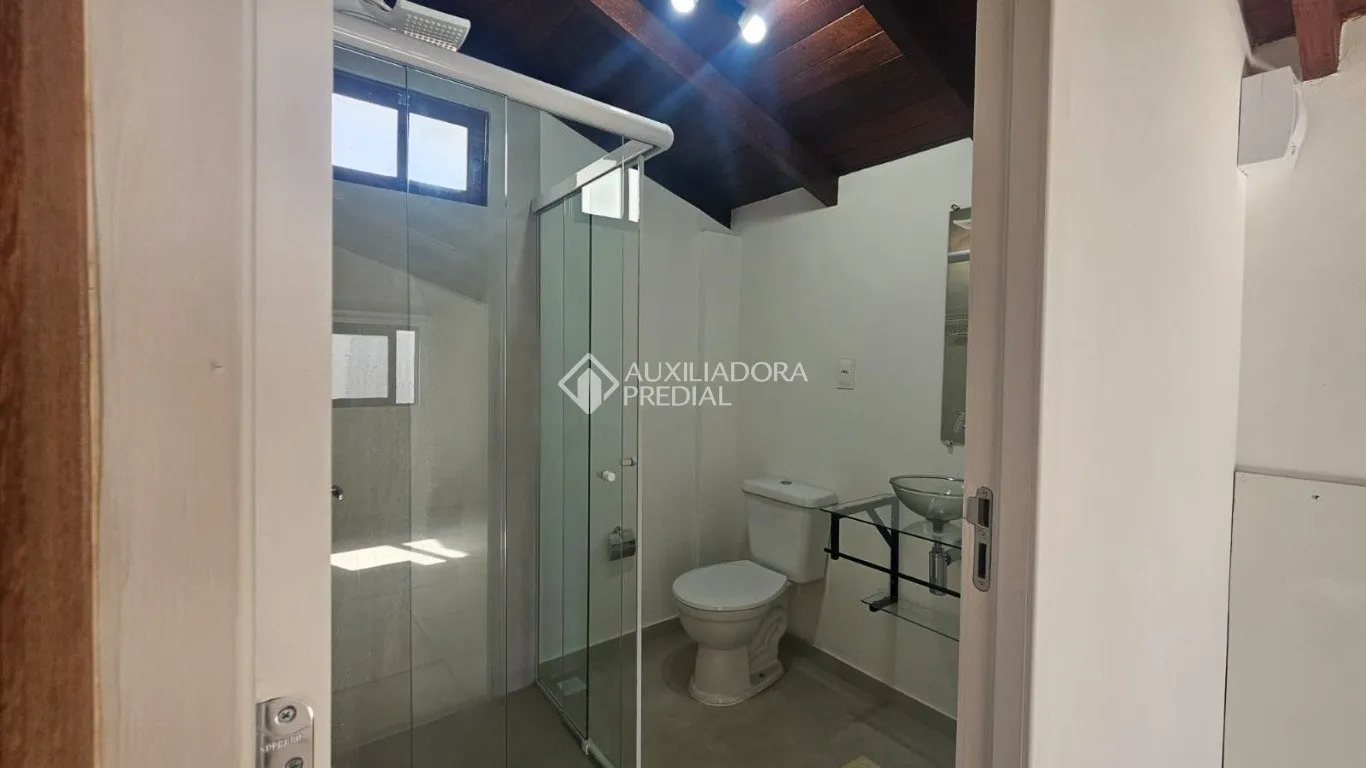 Будинок: 3 спальні, 1 з власною ванною кімнатою, 130 м² — photo 28