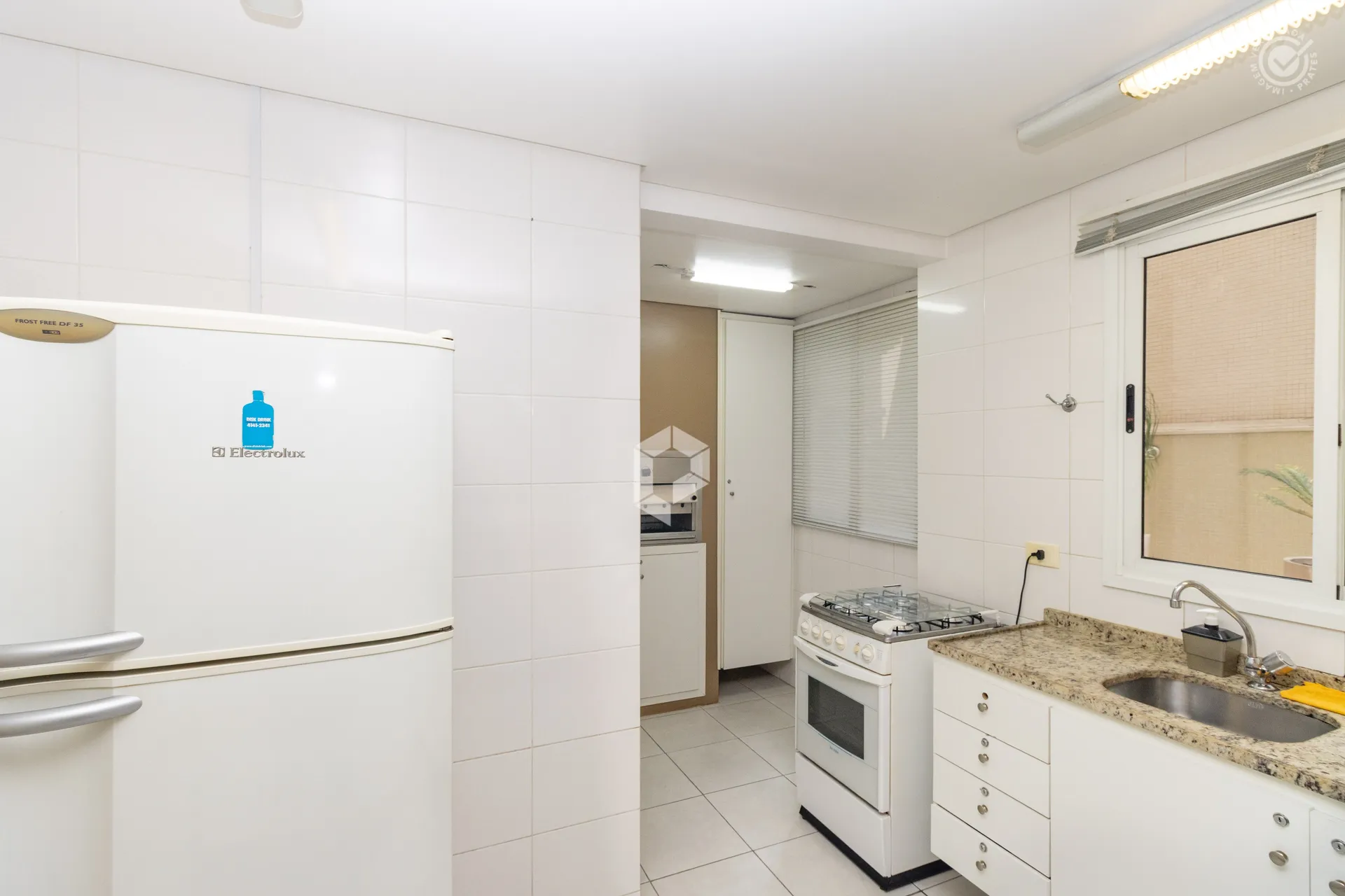 2-bedroom apartment with 137 m² and fitted kitchen cabinets — photo 25