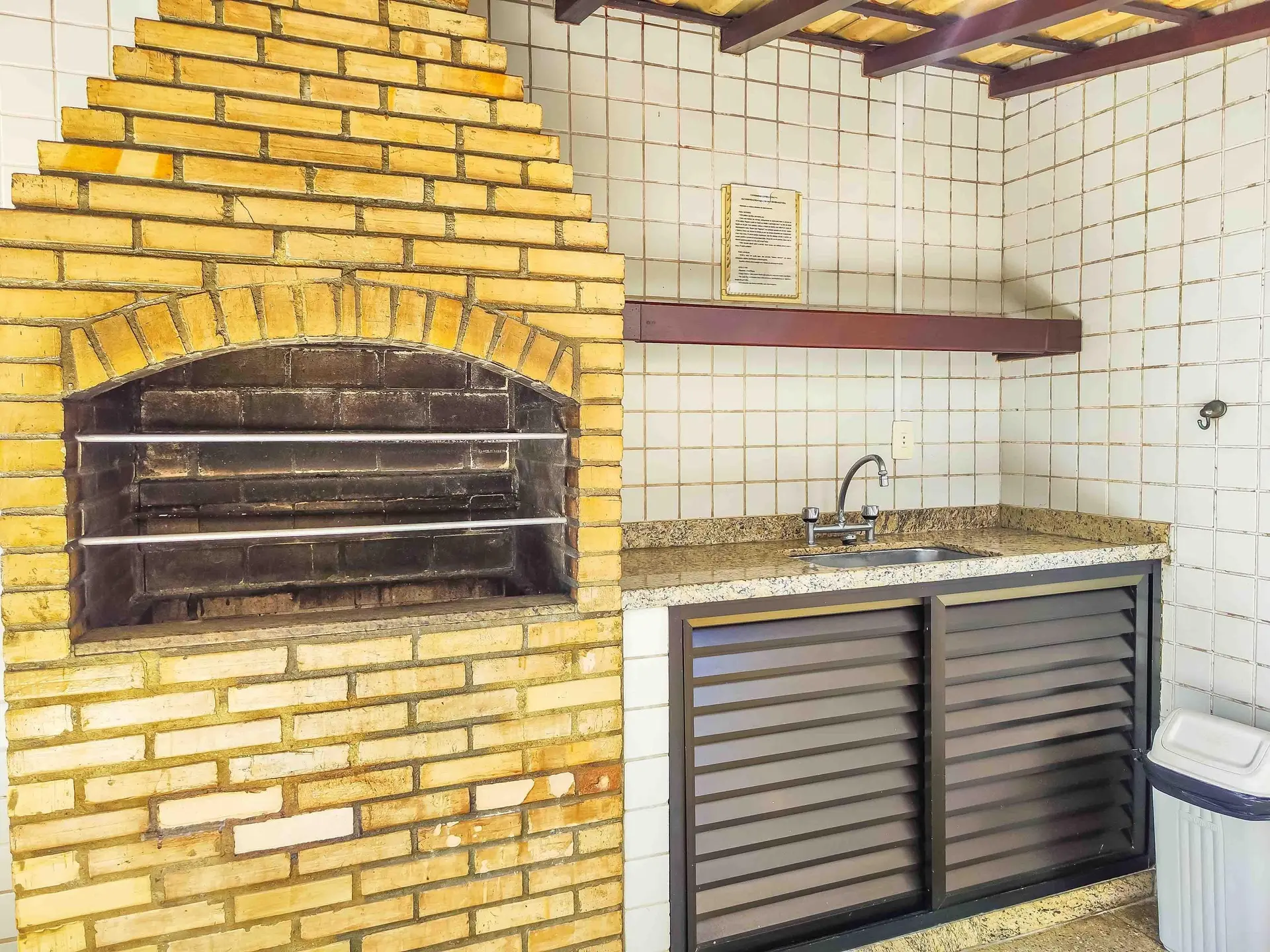 Apartamento sem mobília com 3 quartos e área de lavanderia — photo 15