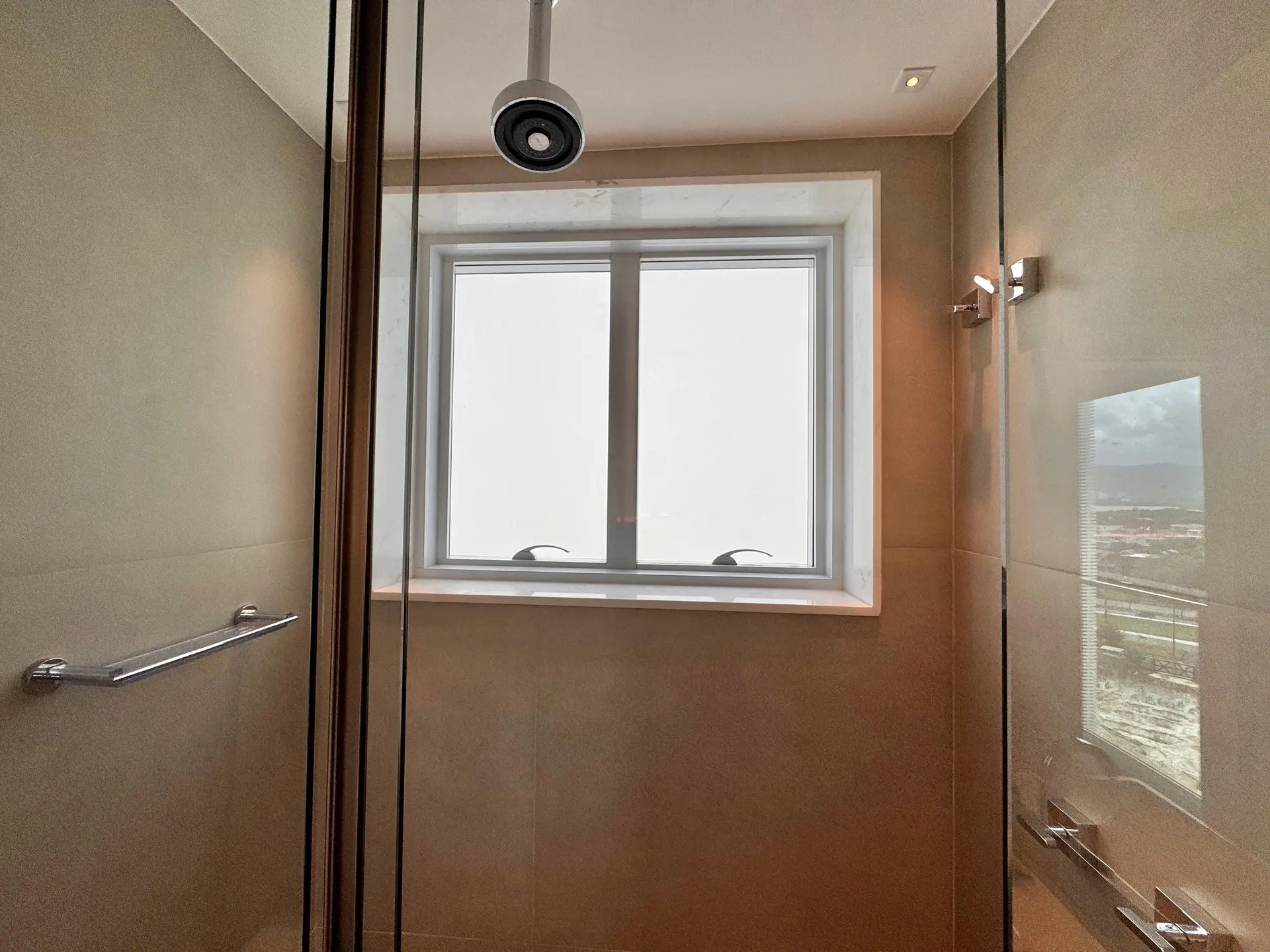 Apartamento mobiliado com 3 suítes e 4 vagas — photo 7