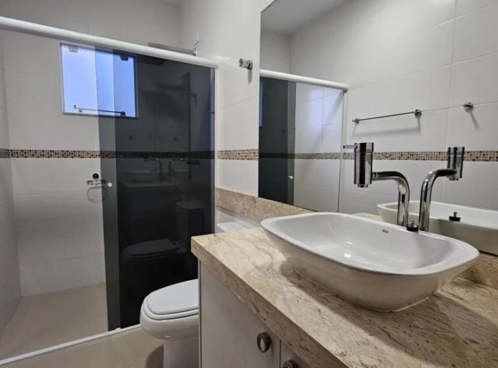 Unfurnished house with 3 bedrooms and 164 m² — photo 7