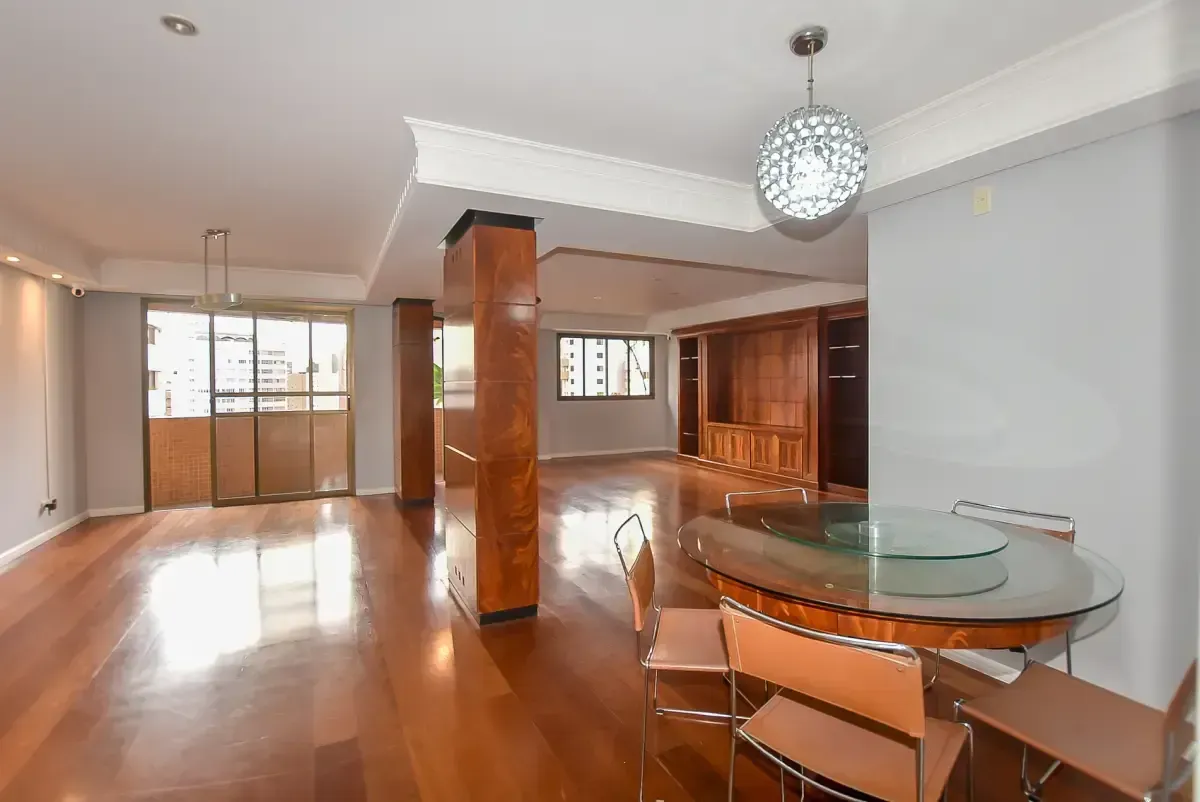 2-bedroom apartment with a home office — photo 25