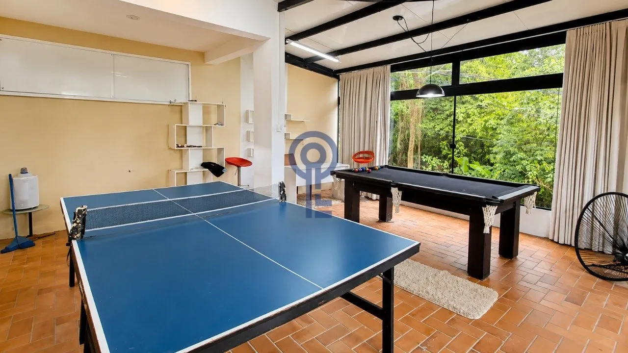 Furnished 3-bedroom house with open-plan kitchen — photo 14