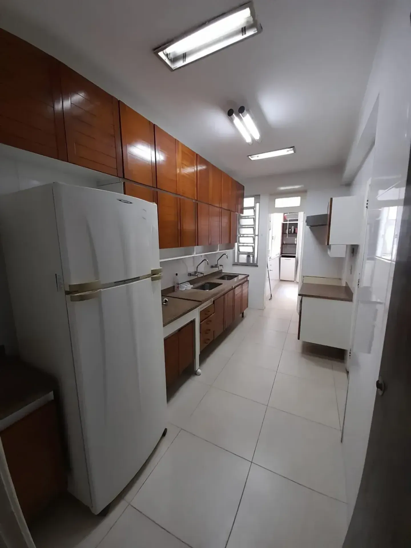 Rental apartment with 3 bedrooms and 2 suites — photo 6
