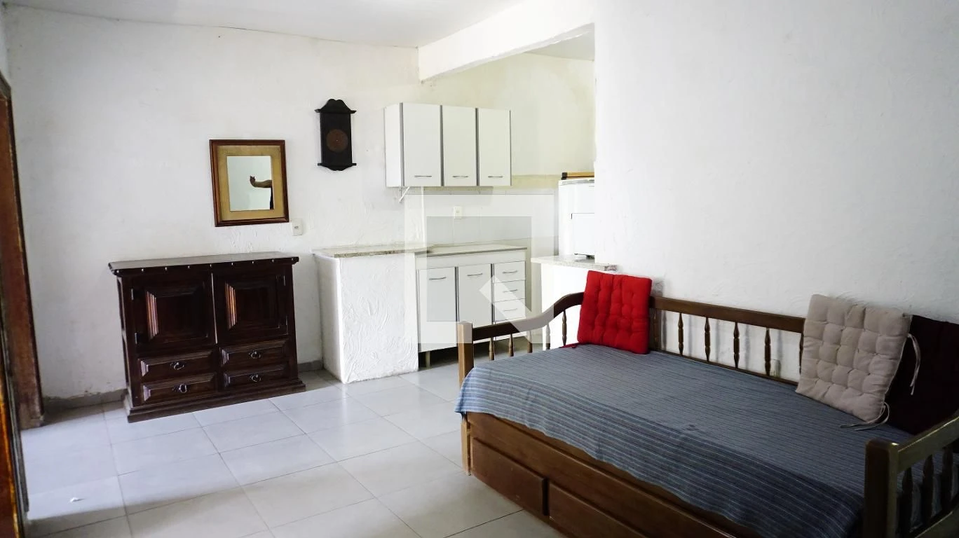 Apartamento amueblado de 2 dormitorios con balcón — photo 26