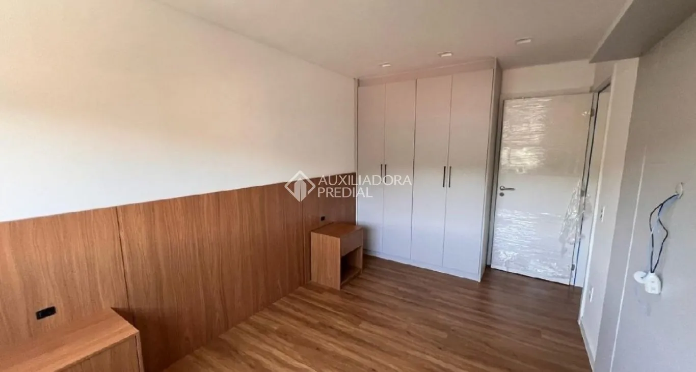 70 m² apartment with 2 bedrooms and 1 parking spot — photo 10