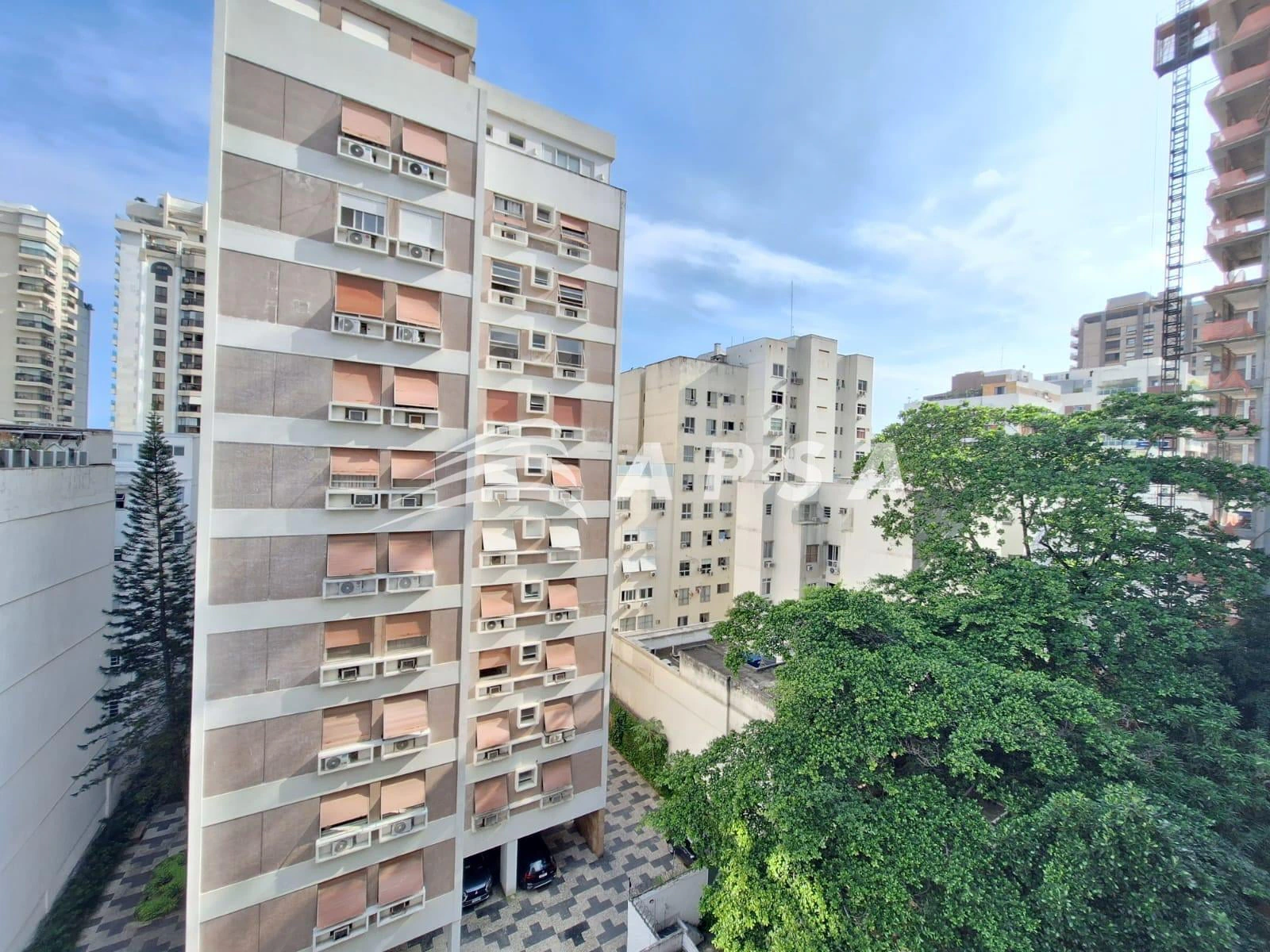 100 m² apartment with 3 bedrooms and an en-suite — photo 18