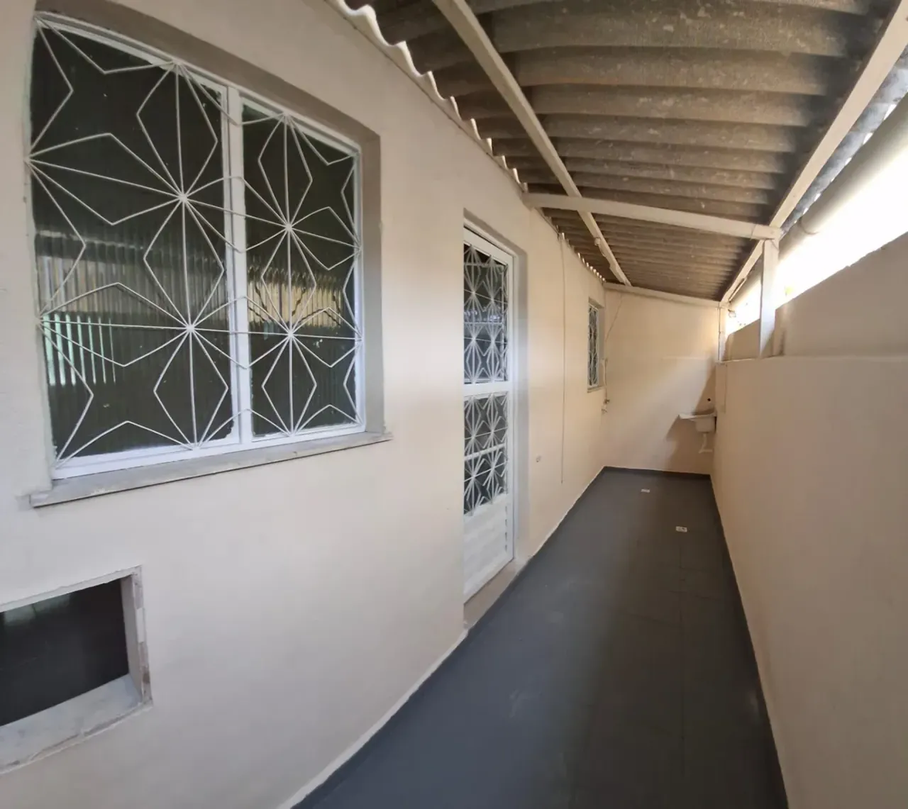 Unfurnished house with 2 bedrooms and 1 bathroom — photo 10