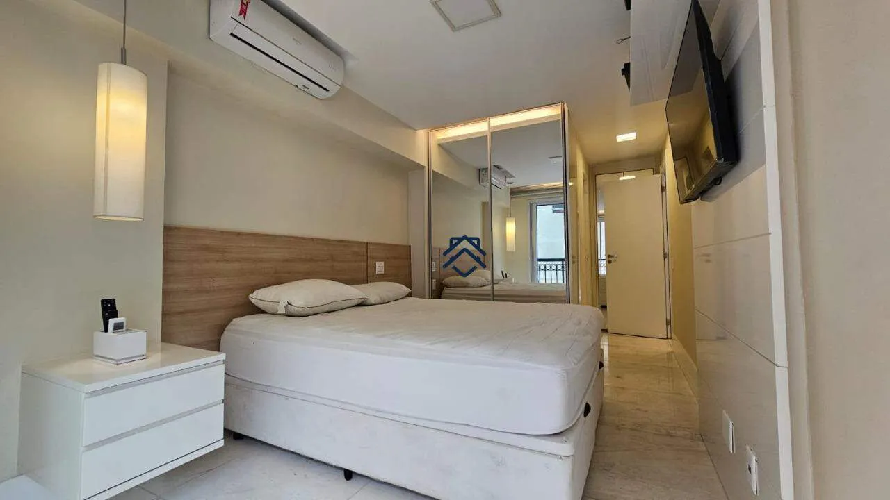 Furnished apartment, 74 m², with a glass-enclosed balcony — photo 8