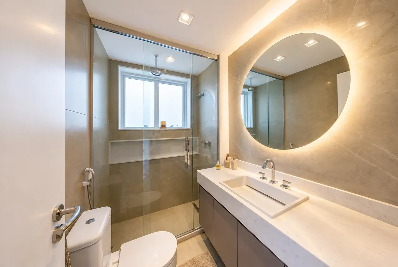 Furnished apartment, 266 m², with floor-to-ceiling windows — photo 6