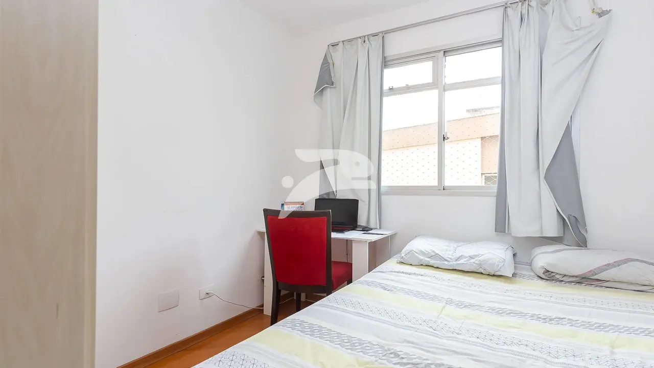 3-bedroom apartment in a building with a gym — photo 4