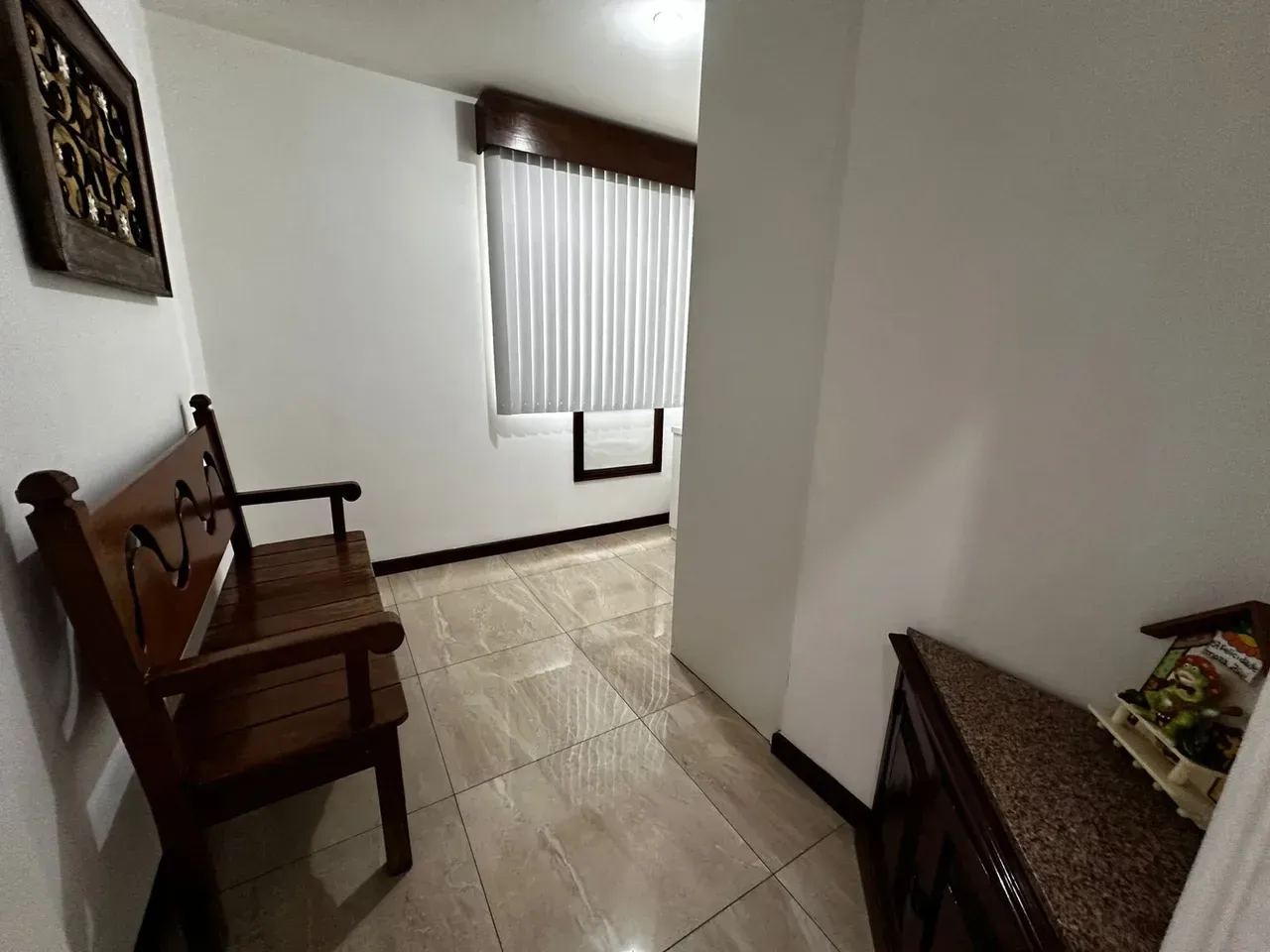 Furnished apartment with 3 bedrooms and a closed kitchen — photo 16