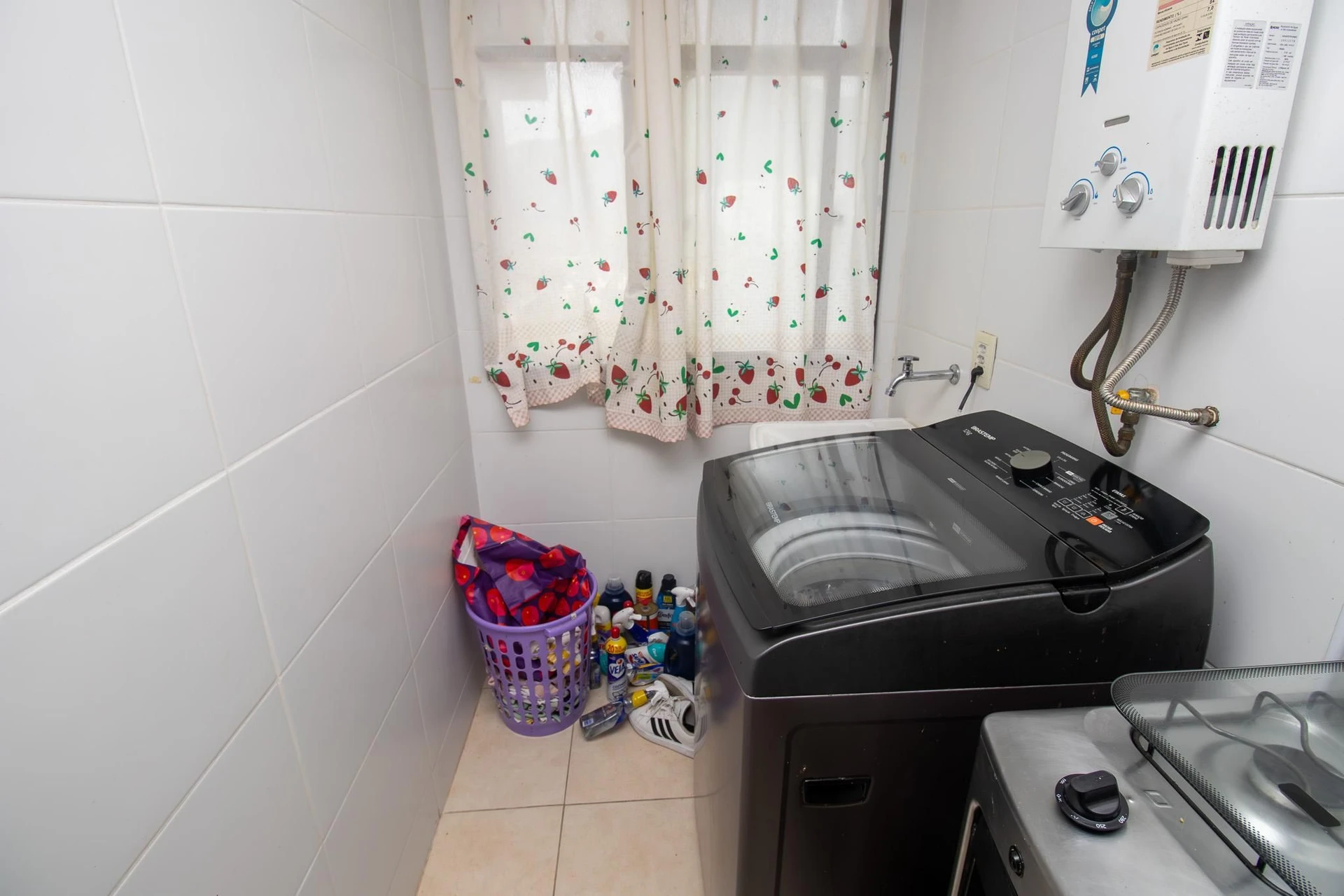 Furnished apartment, 65 m², with a glass-enclosed balcony — photo 24