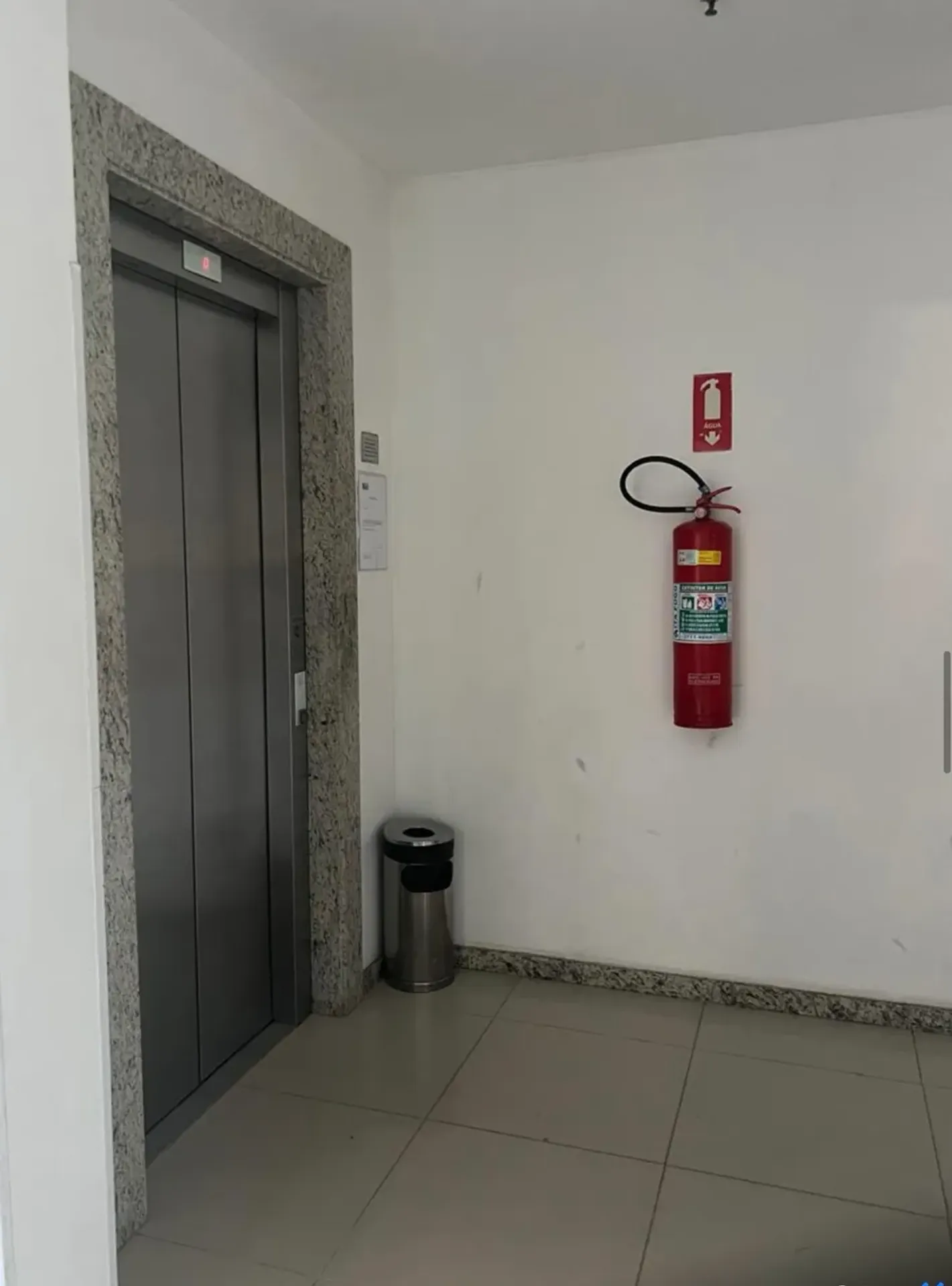 Mountain view in a 2-bedroom apartment, 48 m² — photo 8