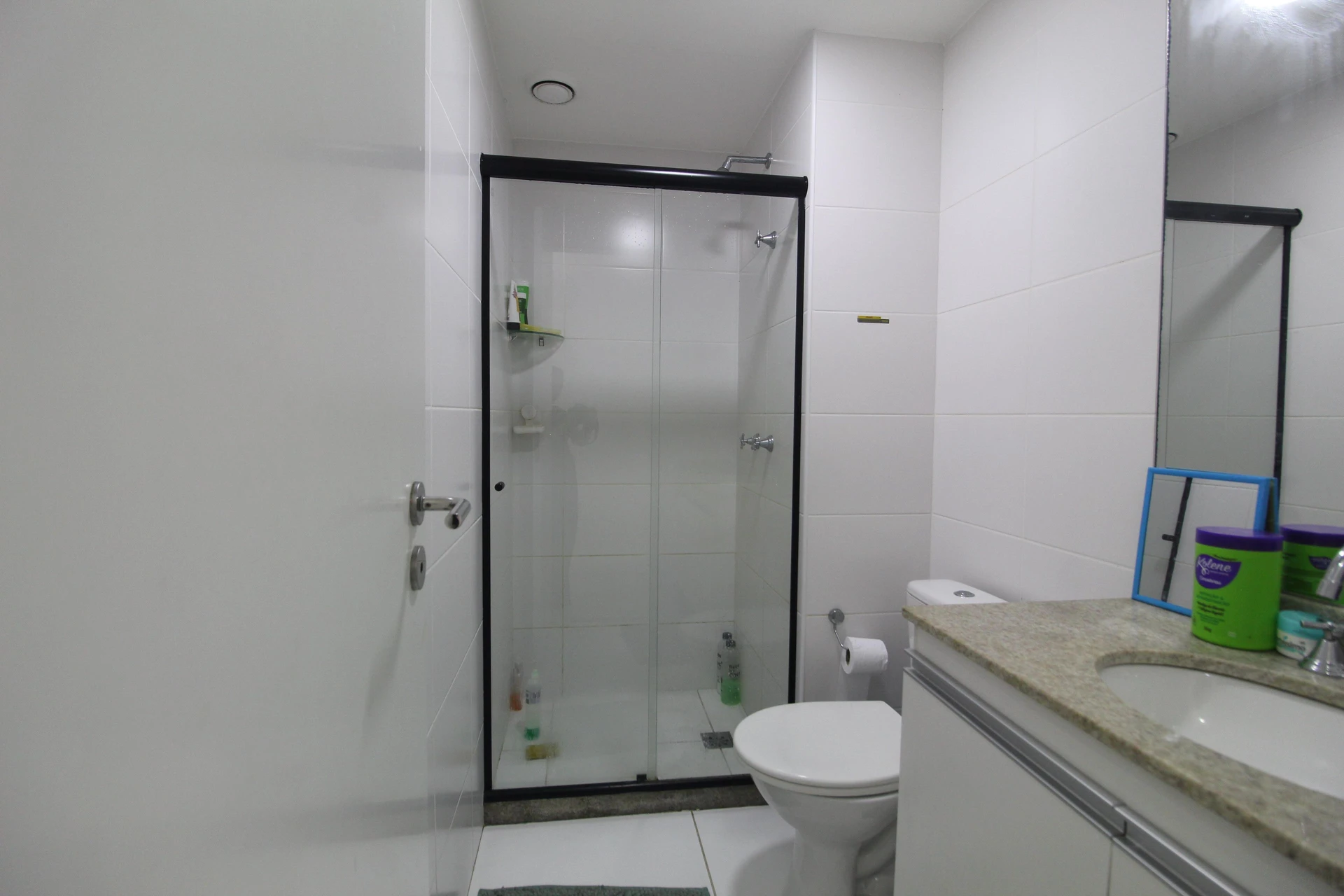Apartamento mobiliado com 3 quartos, 2 banheiros e varanda — photo 43