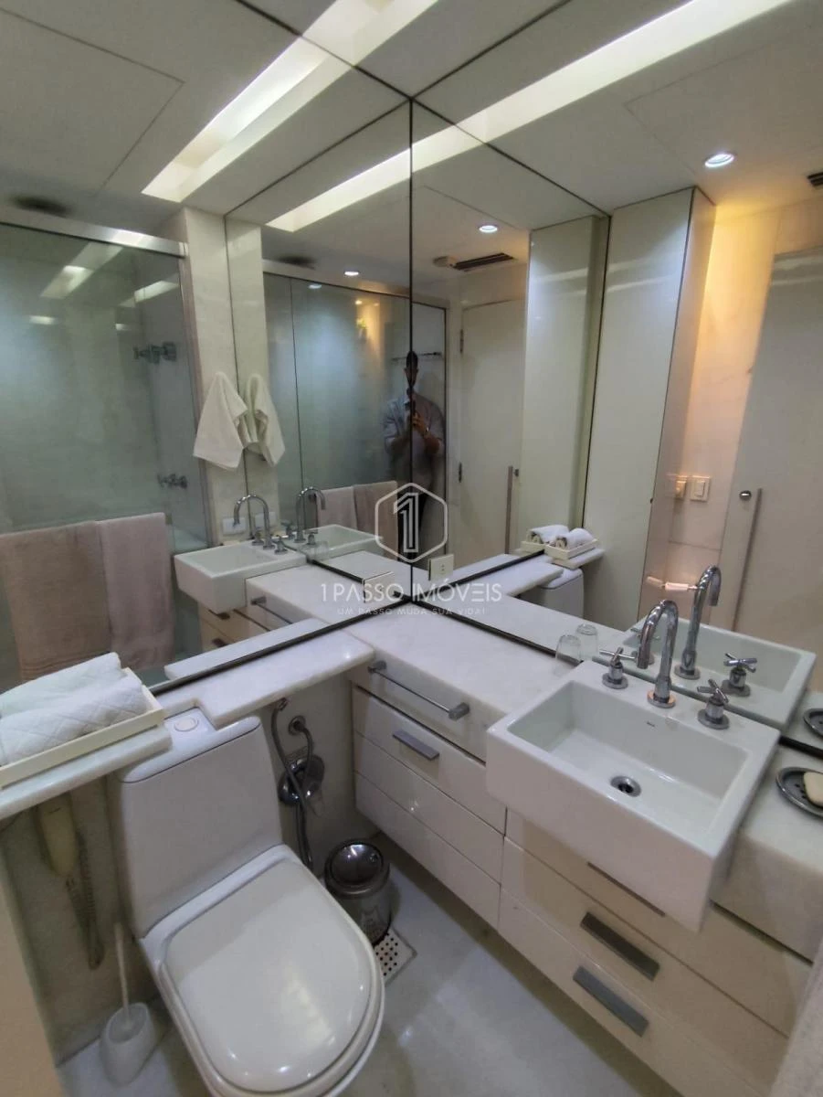 82 m² apartment with 2 en-suite bedrooms and balcony — photo 25