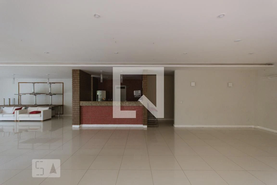 Floor-to-ceiling windows in a 2-bedroom apartment, 60 m² — photo 34