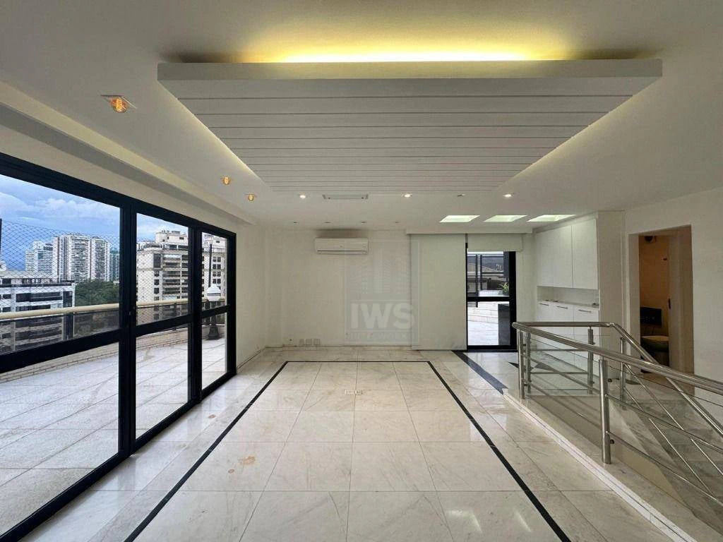 Furnished duplex penthouse with enclosed balcony — photo 29