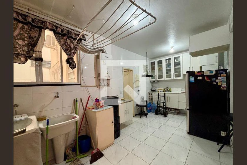 Apartamento amueblado con 3 dormitorios y cocina cerrada — photo 25