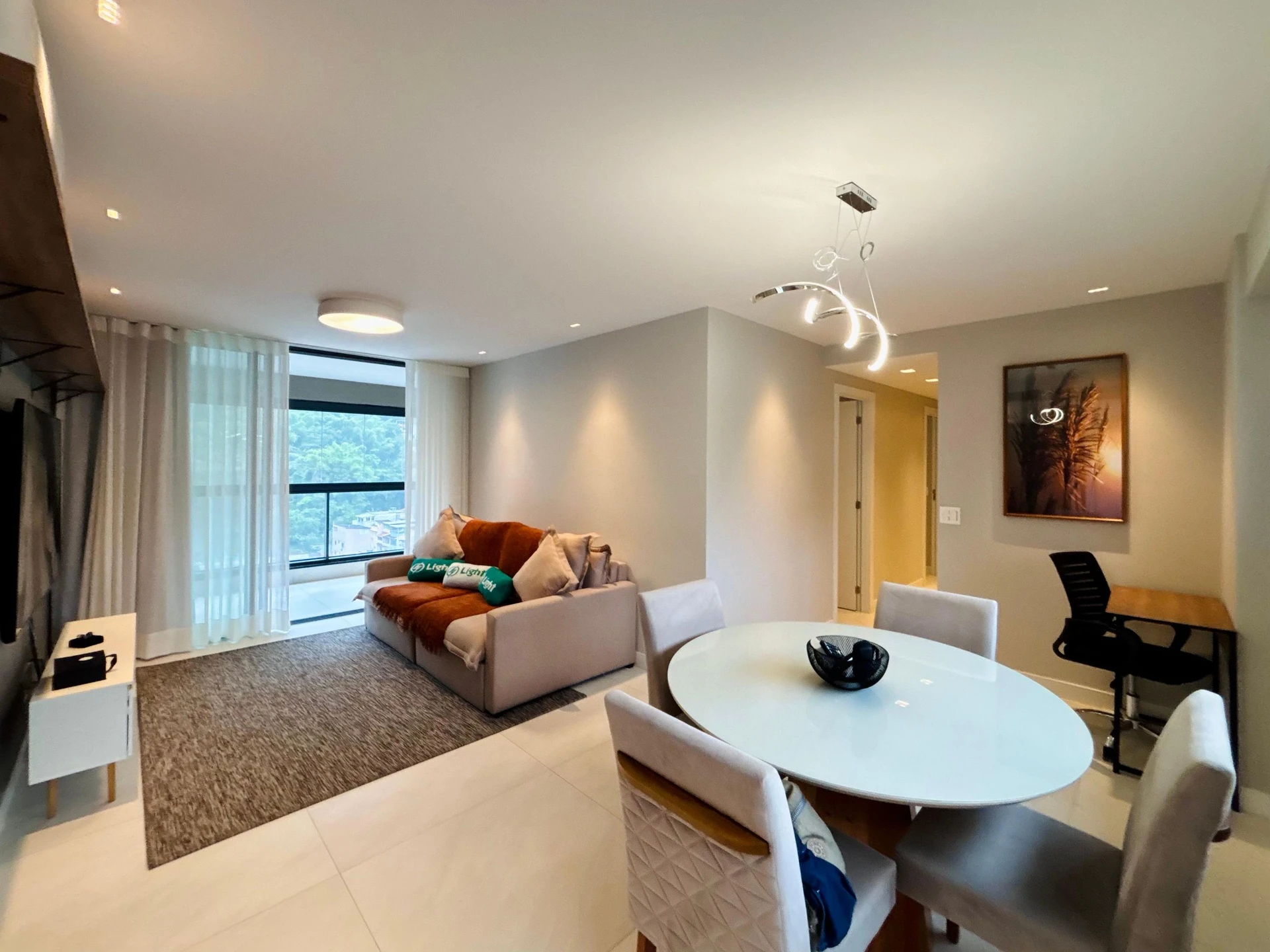 Departamento amueblado, 119 m², con vista a la montaña