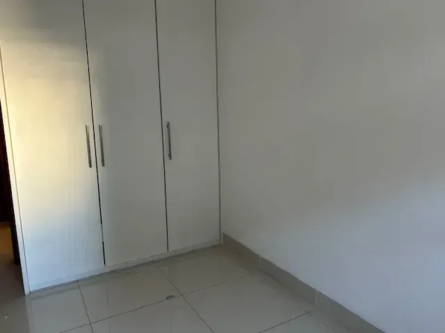 Unfurnished apartment with 2 bedrooms and 1 parking space — photo 13