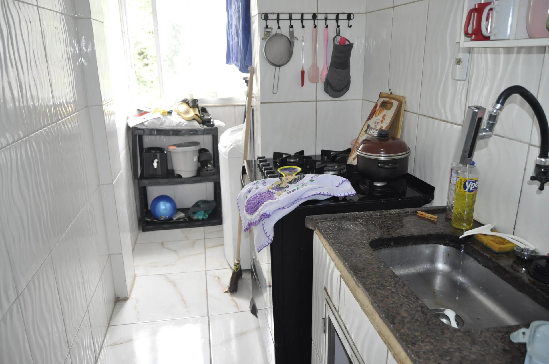 Furnished 2-bedroom apartment with private garden and 1 bath — photo 14