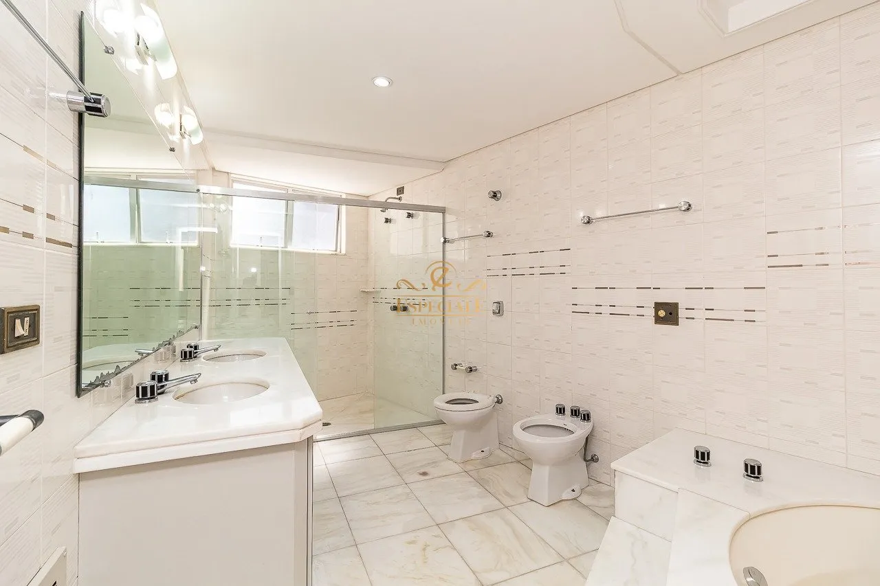 Apartamento de 379 m² com 4 quartos e 2 vagas — photo 48