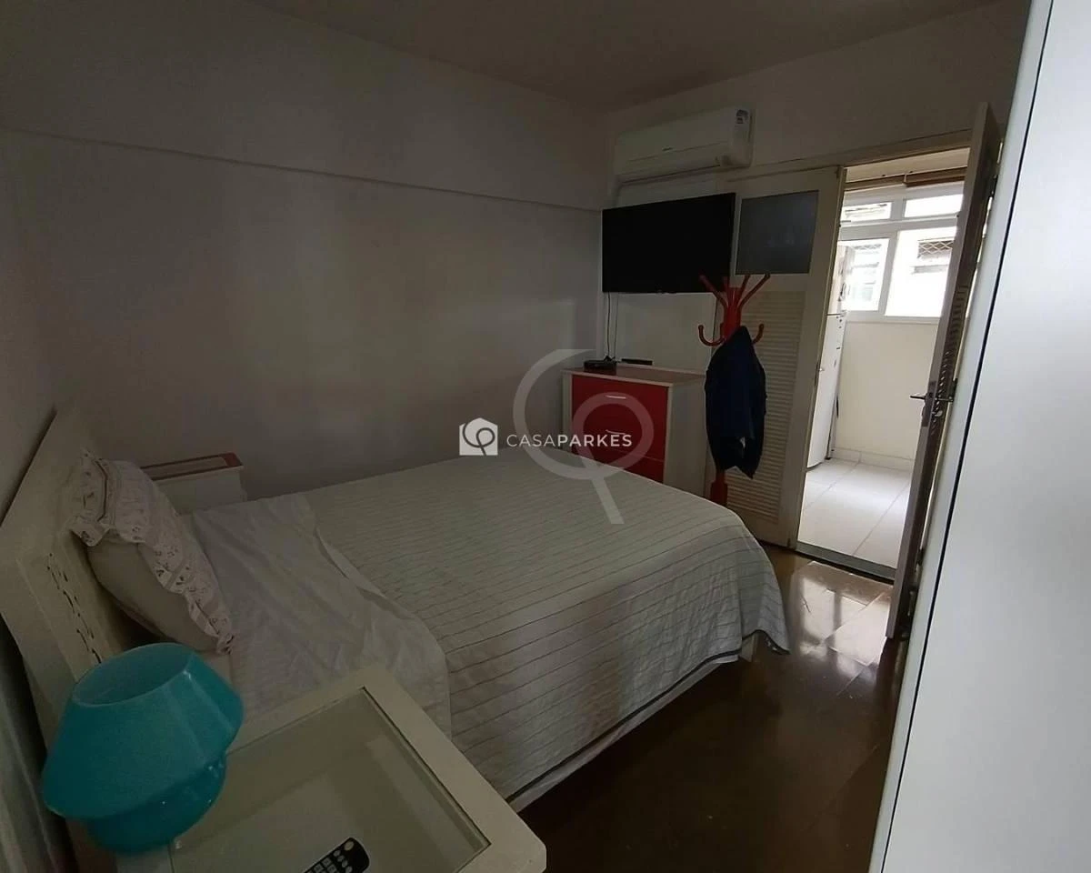 150 m² apartment with 2 bedrooms and a closed kitchen — photo 6