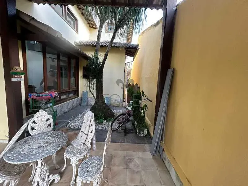 Furnished duplex house with 4 bedrooms and 5 bathrooms — photo 14