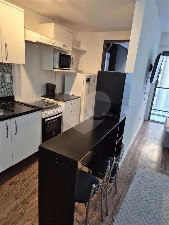 One-bedroom apartment with a home office in Curitiba — photo 5