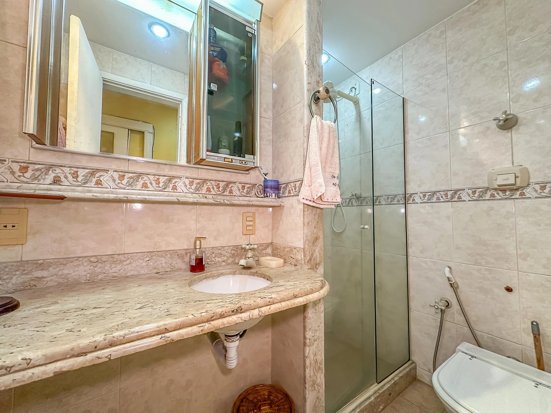 Ванна та 4 спальні: квартира 206 м² — photo 34