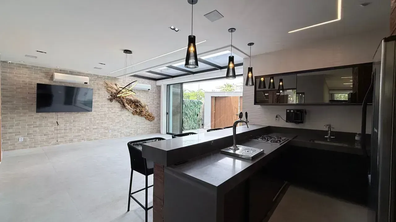 Furnished house with 5 bedrooms and 5 bathrooms, 400 m² — photo 22