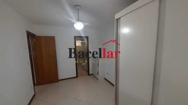 3-bedroom apartment in a building with a sauna