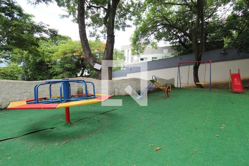 2-bedroom, 1-bath apartment with 52 m² and parking spot — photo 24
