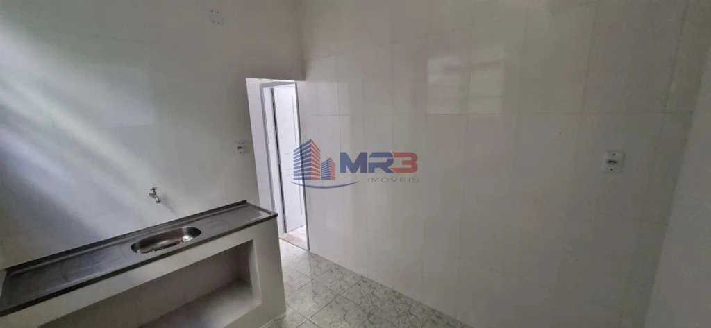 Casa sem vaga, 2 quartos e 1 banheiro, 71 m²