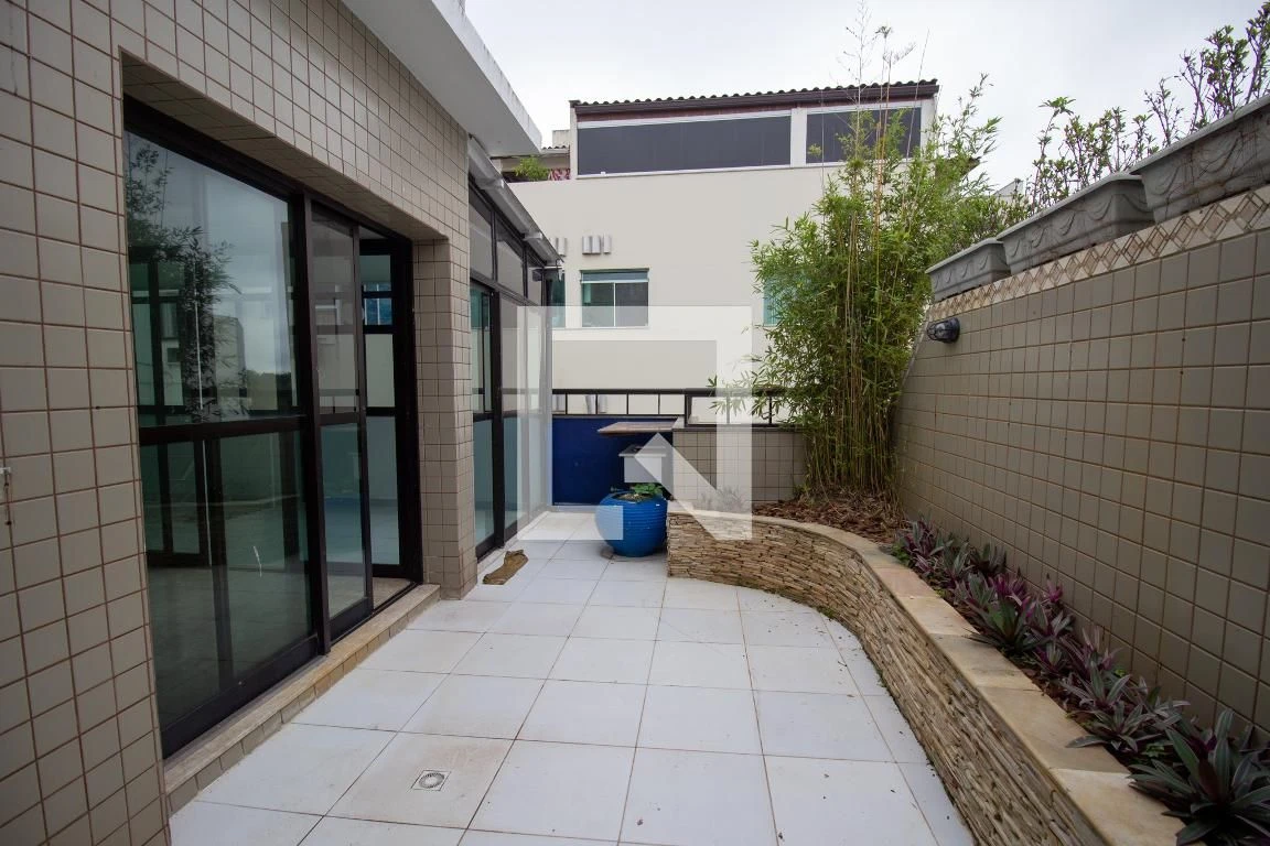 Apartamento sem mobília com 3 quartos e 5 banheiros — photo 2