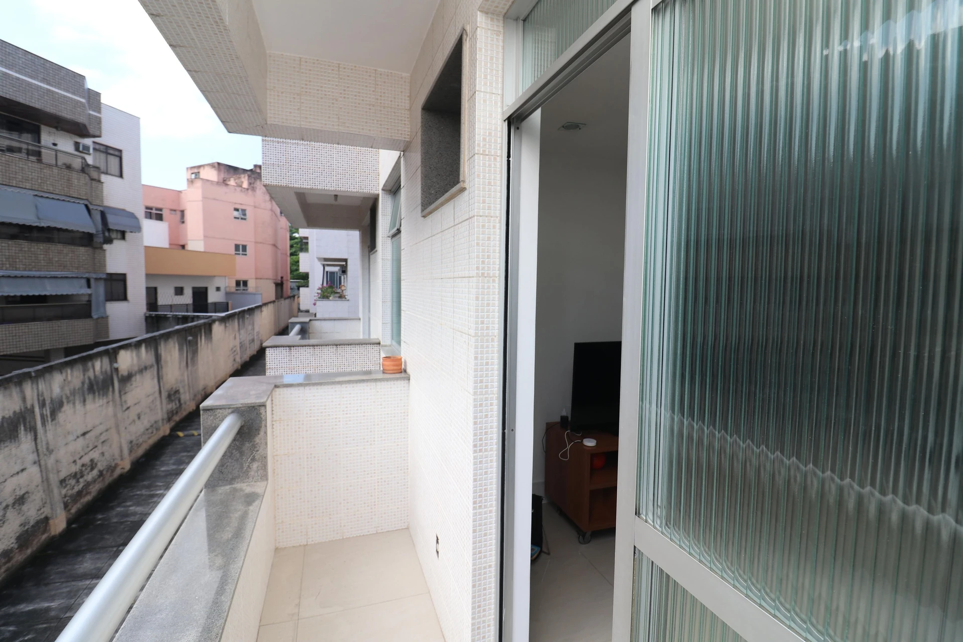 One-bedroom apartment with a home office in Rio de Janeiro — photo 24