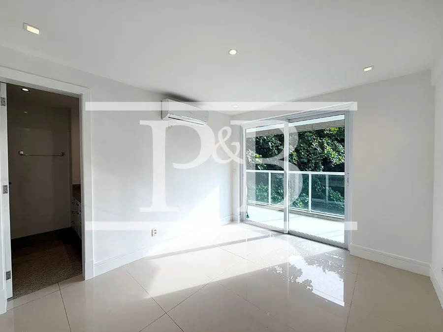 4-bedroom apartment, all with their own bathrooms, 289 m² — photo 12