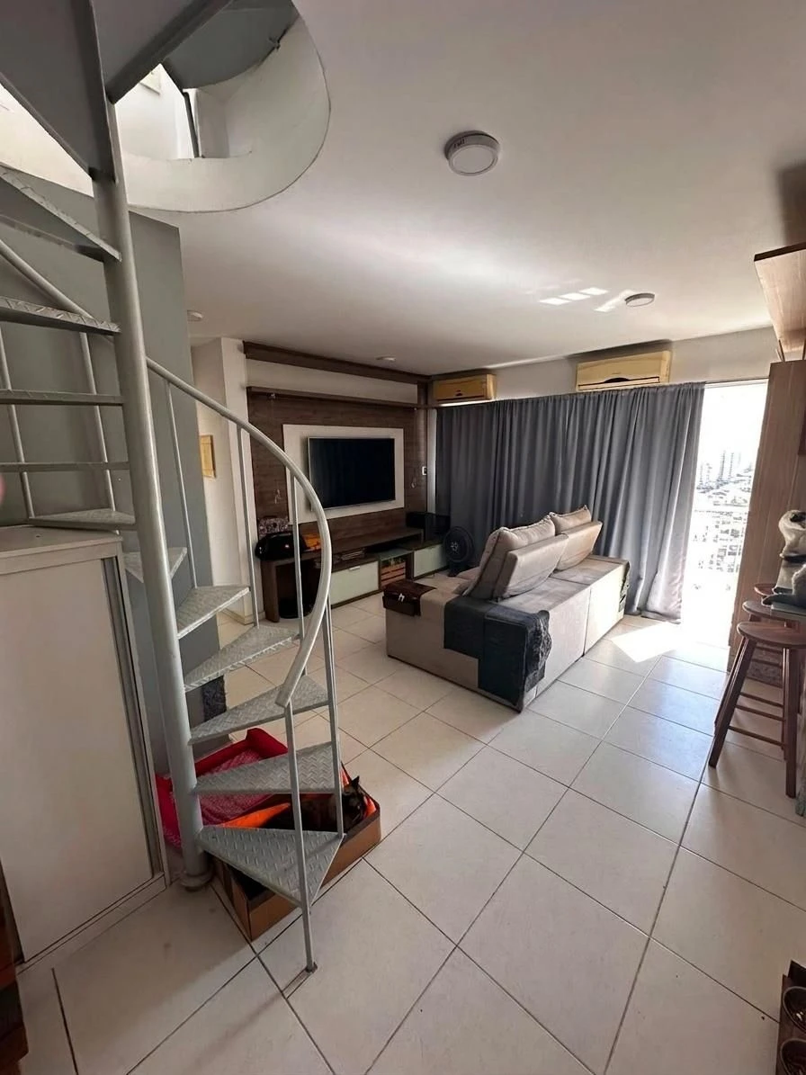 Furnished apartment, 106 m², with a glass-enclosed balcony — photo 11