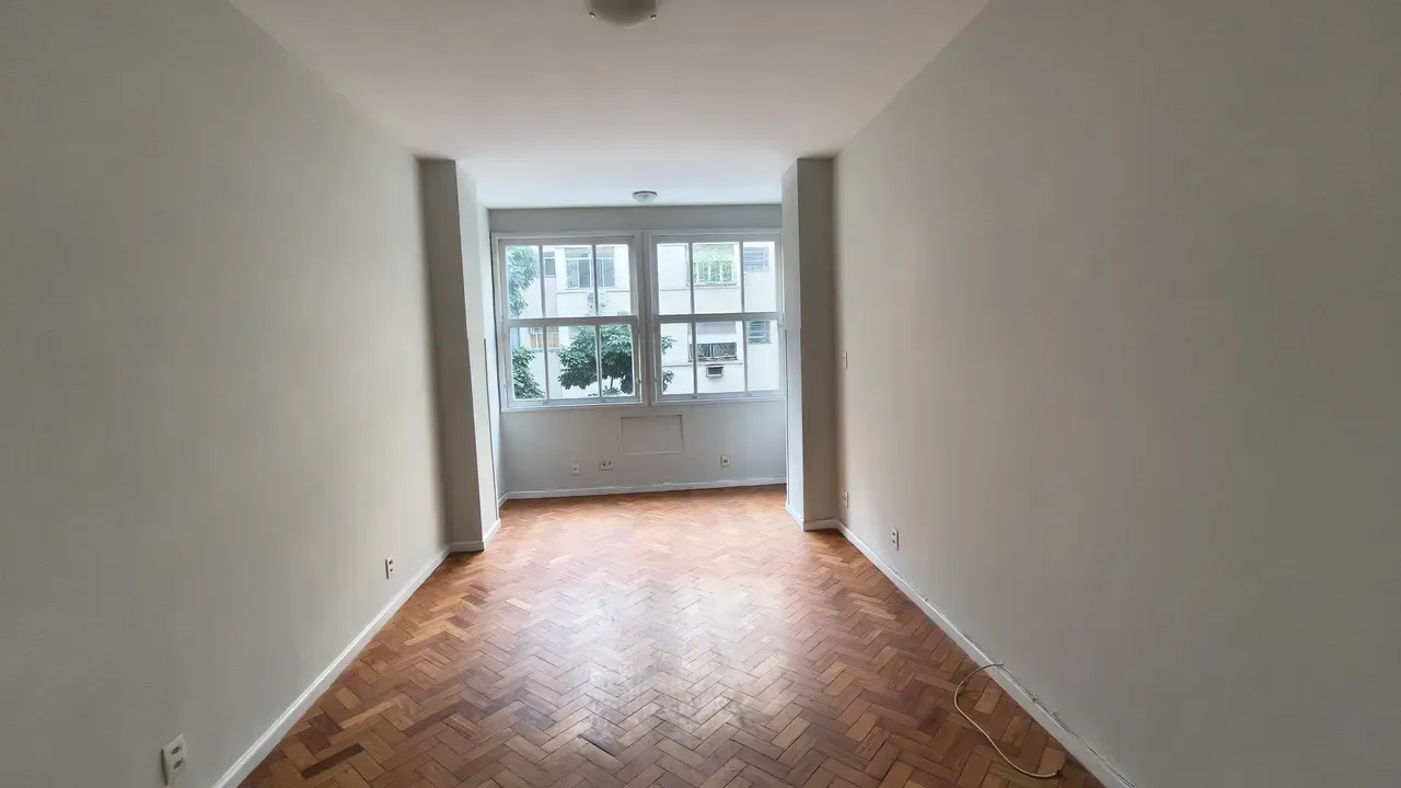 Apartamento de 72 m² com 2 quartos e cozinha separada — photo 2