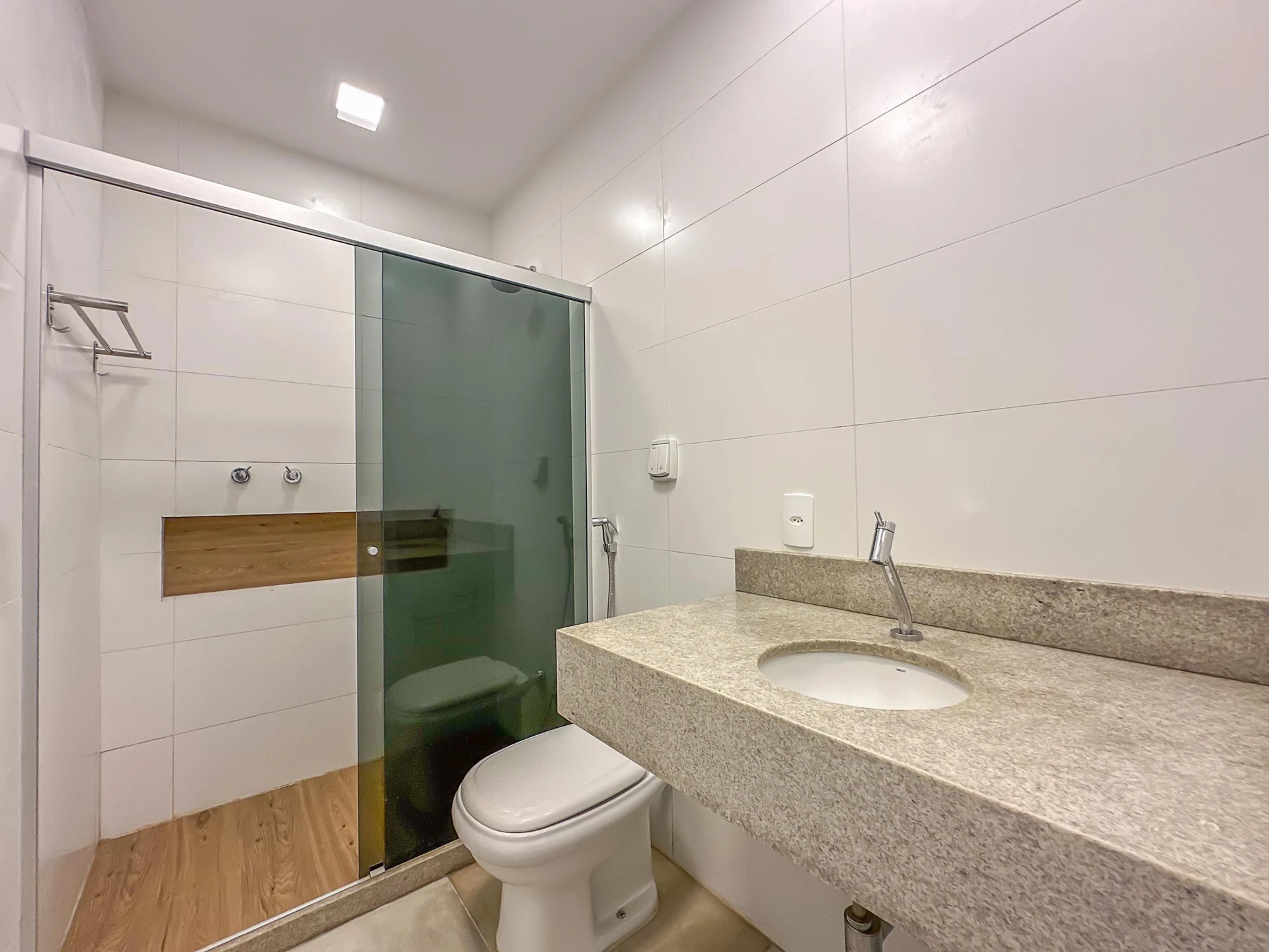 Casa com 3 quartos, sendo 1 suíte, e 1 vaga — photo 12