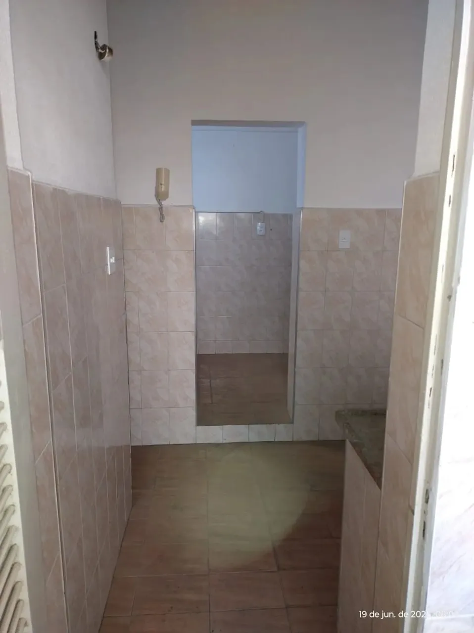 Квартира з 1 спальнею та 1 ванною, без паркування — photo 2