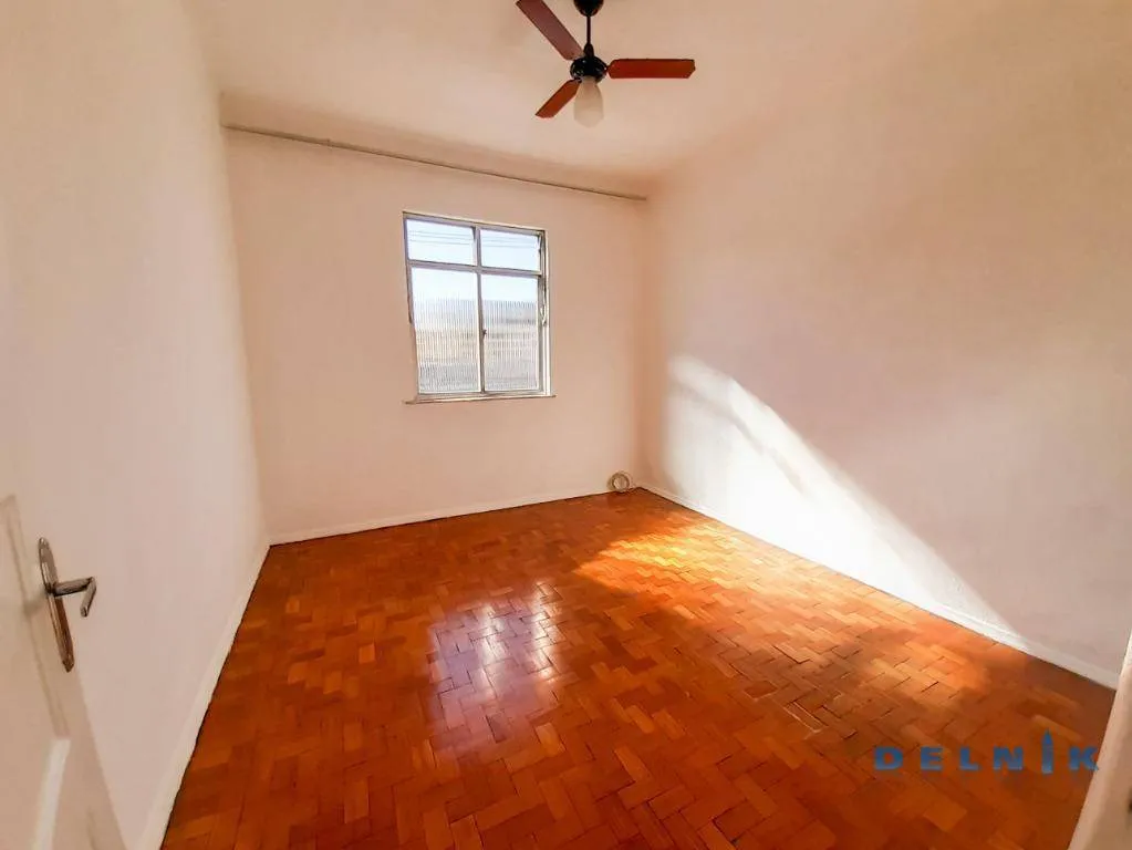 Apartment on the 2nd floor with wood or laminate floors — photo 8