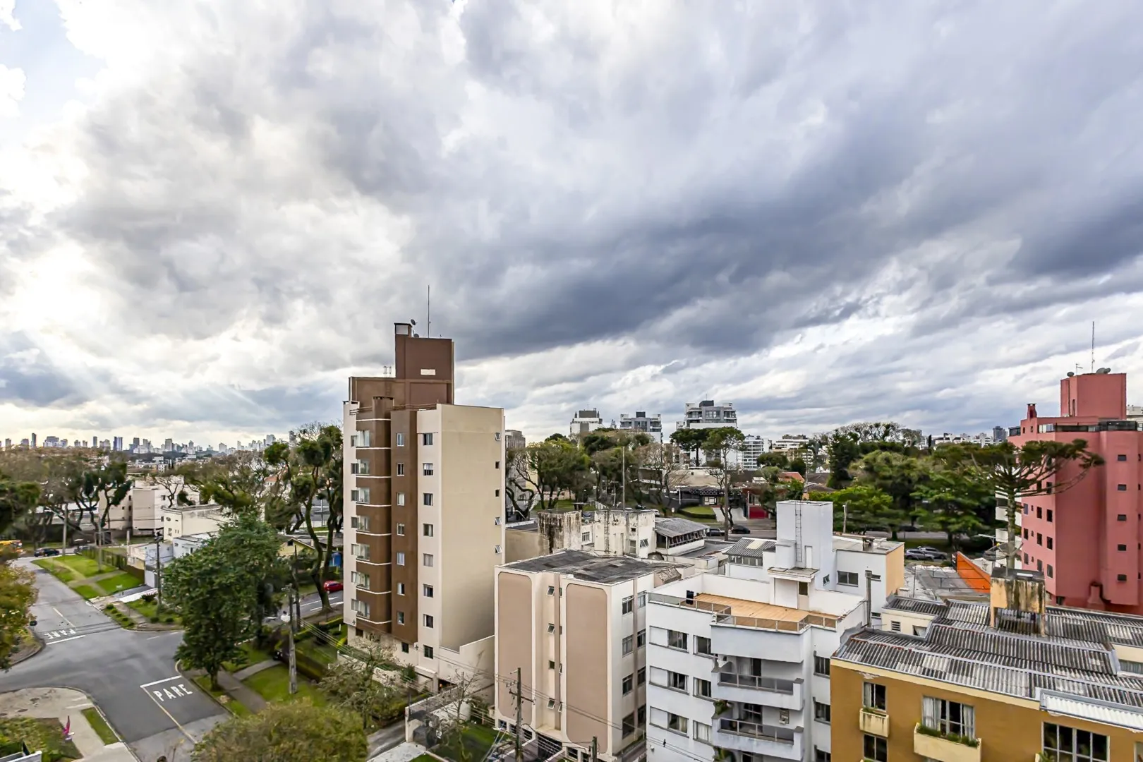 Квартира с балконом 136 м² и 3 спальнями — photo 27
