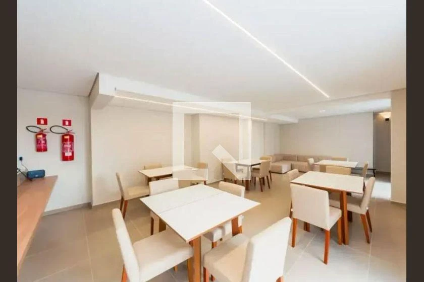 2-bedroom apartment in a building with a gym — photo 33