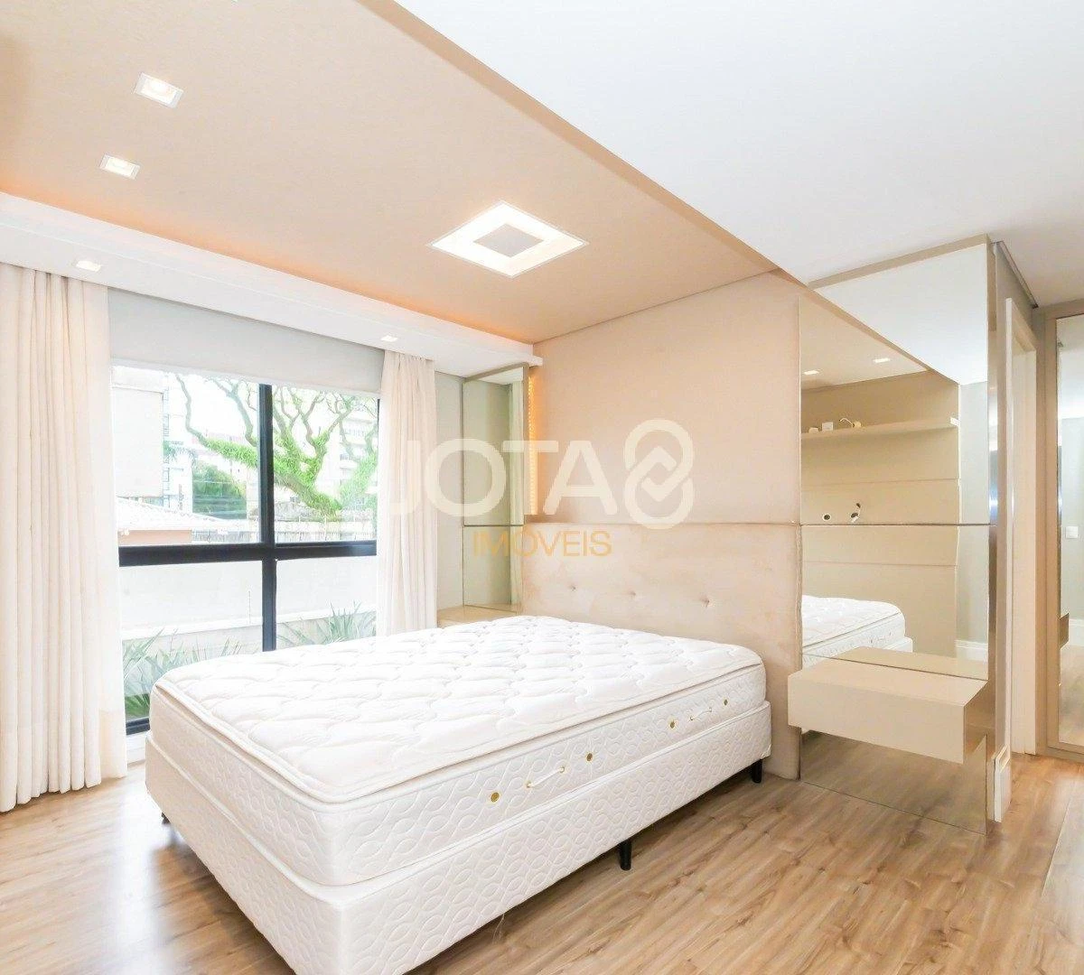 Furnished apartment, 79 m², with a home office — photo 12