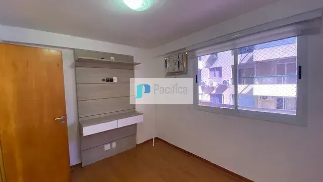 Apartment with a separate kitchen, 3 bedrooms and 3 baths — photo 17